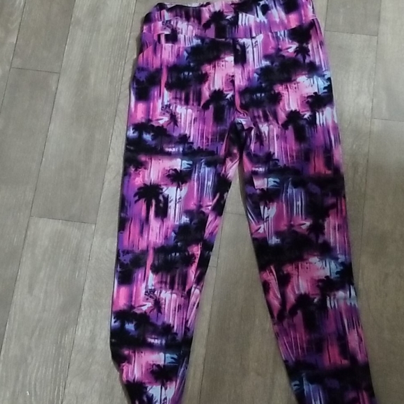 Leggings - Picture 2 of 2